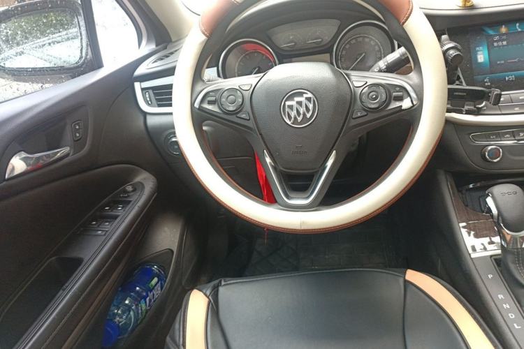 Used Buick Verano 2018 Sedan 20T Dual-Clutch Leading Model Steering Wheel