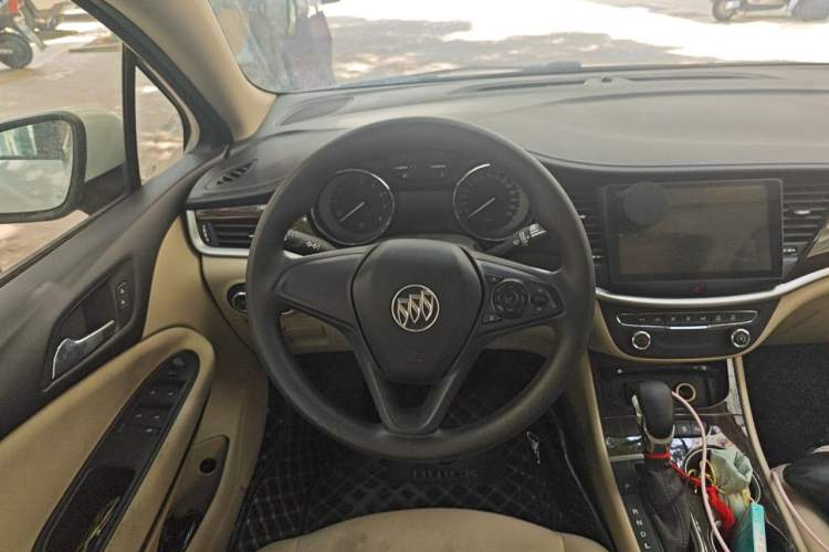 Used Buick Verano 2018 Sedan 15S Automatic Entry Model Steering Wheel