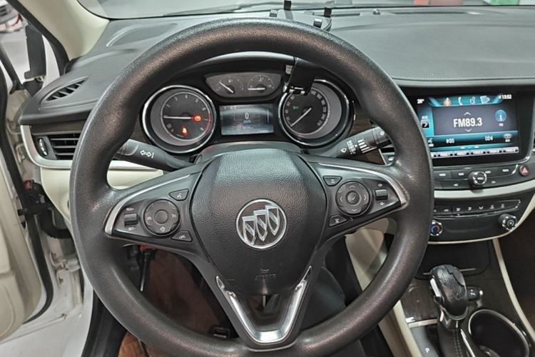 Used Buick Verano 2018 Sedan 15S Automatic Leading Model Steering Wheel