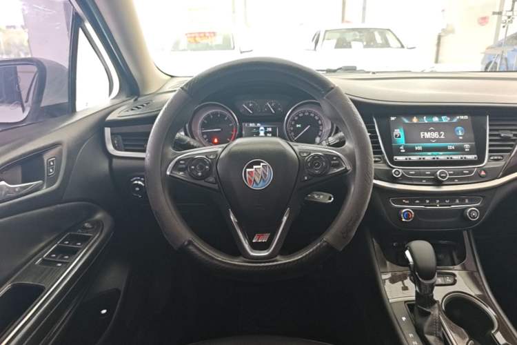 Used Buick Verano 2018 Sedan 20T Dual-Clutch Leading Model Steering Wheel