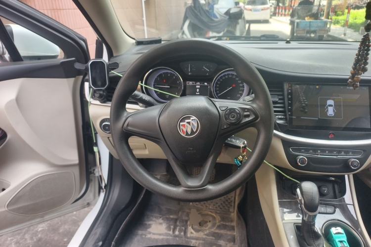 Used Buick Verano 2018 Sedan 15S Automatic Entry Model Steering Wheel