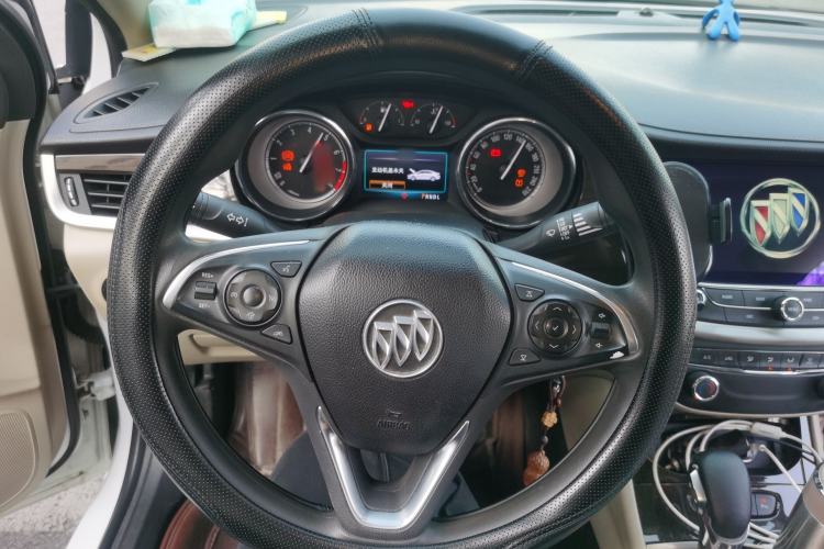 Used Buick Verano 2018 Sedan 15S Automatic Leading Model Steering Wheel