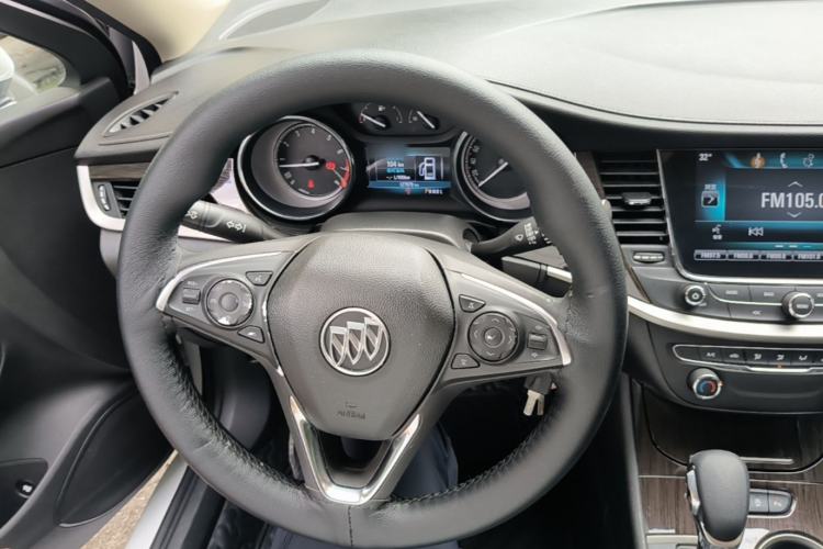 Used Buick Verano 2018 Sedan 20T Dual-Clutch Leading Model Steering Wheel