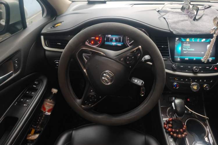 Used Buick Verano 2018 Sedan 20T Dual-Clutch Leading Model Steering Wheel