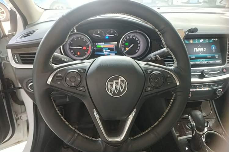Used Buick Verano 2018 Sedan 20T Dual-Clutch Leading Model Steering Wheel