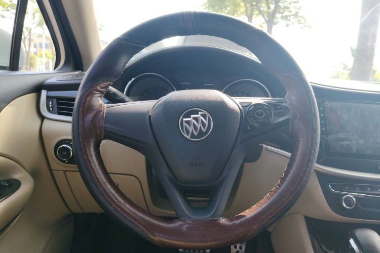 Used Buick Verano 2018 Sedan 15S Automatic Entry Model Steering Wheel