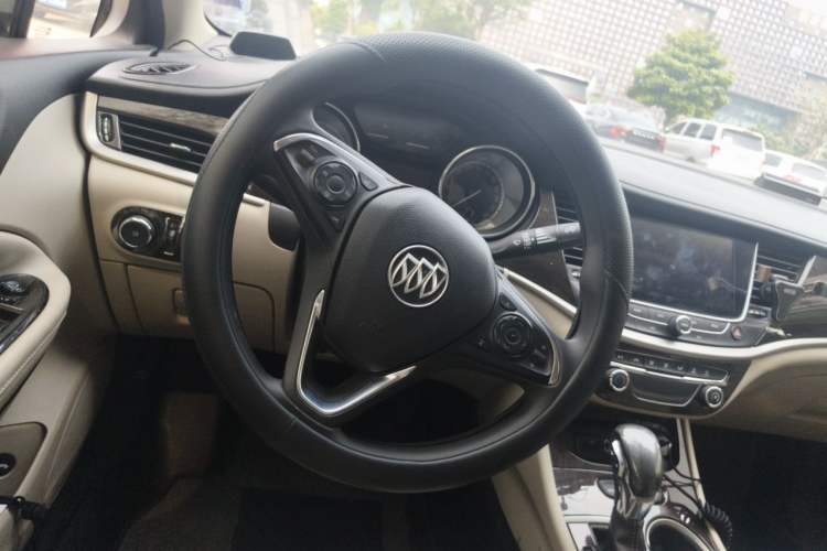 Used Buick Verano 2018 Sedan 15S Automatic Leading Model Steering Wheel