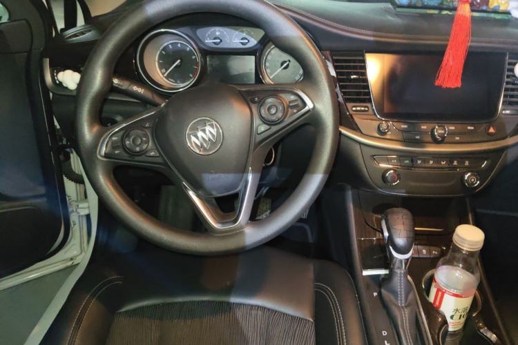 Used Buick Verano 2018 Sedan 20T Dual-Clutch Leading Model Steering Wheel