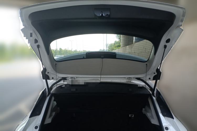 Used Buick Verano 2018 Hatchback 15S Automatic Leading Model Trunk