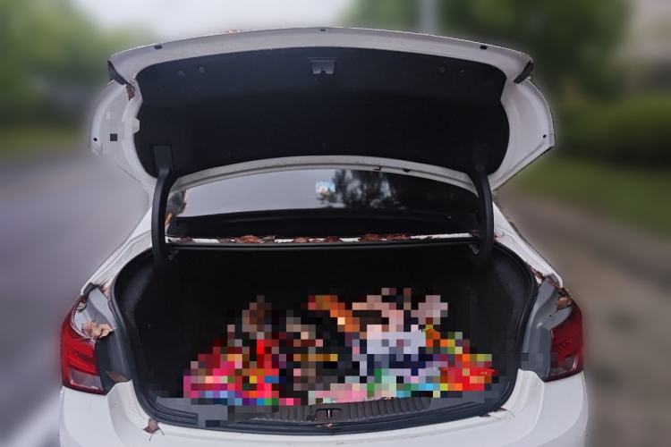 Used Buick Verano 2018 Sedan 15S Automatic Leading Model Trunk