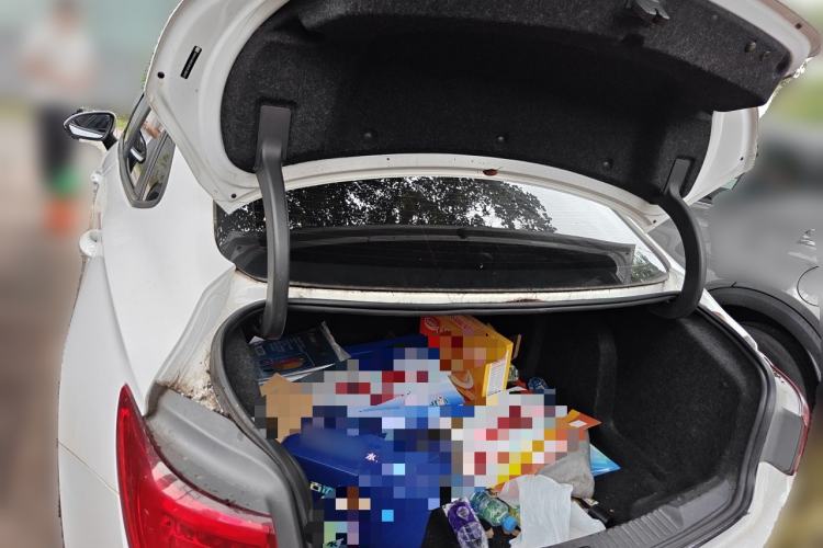 Used Buick Verano 2018 Hatchback 15S Automatic Leading Model Trunk
