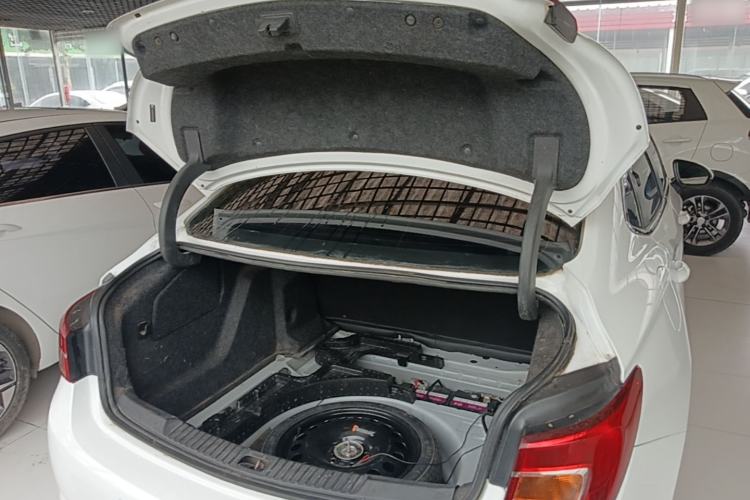 Used Buick Verano 2018 Sedan 15S Automatic Entry Model Trunk