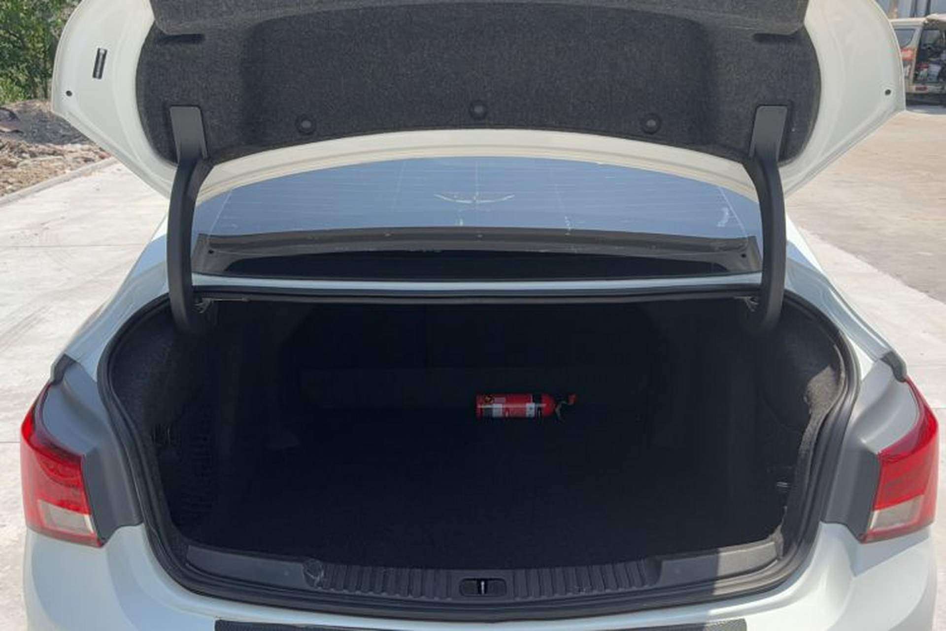 Used Buick Verano 2018 Sedan 15S Automatic Leading Model Trunk