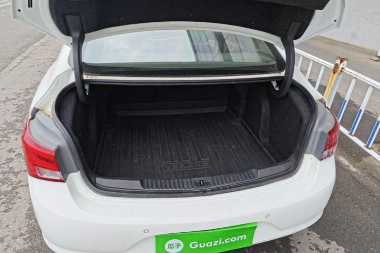Used Buick Verano 2018 Sedan 15S Automatic Leading Model Trunk