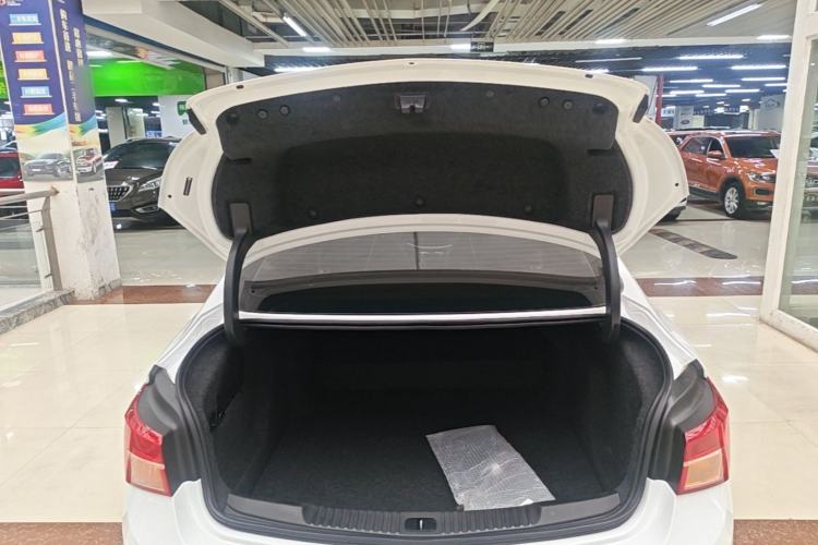 Used Buick Verano 2018 Sedan 15S Automatic Entry Model Trunk