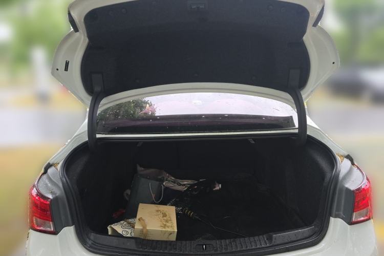 Used Buick Verano 2018 Sedan 20T Dual-Clutch Elite Model Trunk