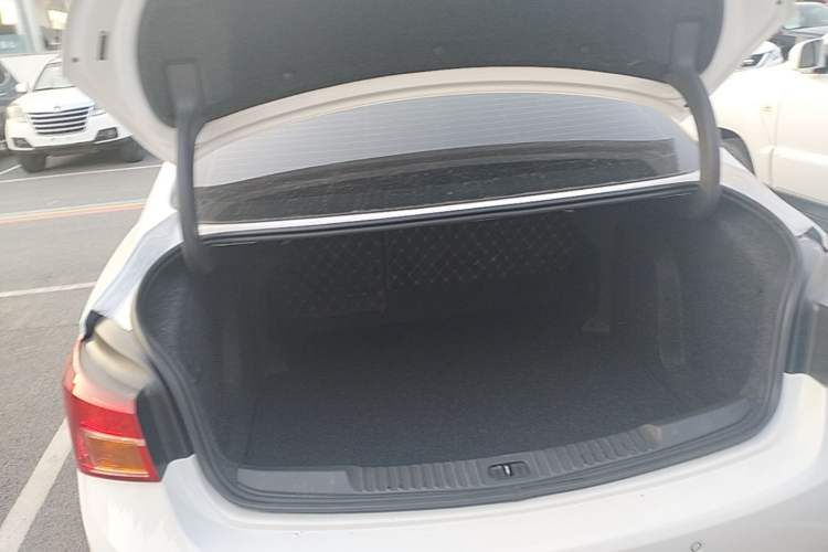 Used Buick Verano 2018 Sedan 15S Automatic Entry Model Trunk