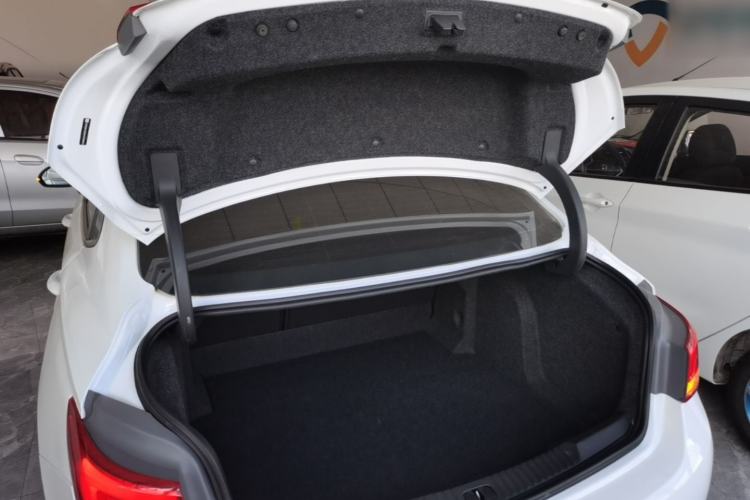 Used Buick Verano 2018 Sedan 15S Automatic Leading Model Trunk