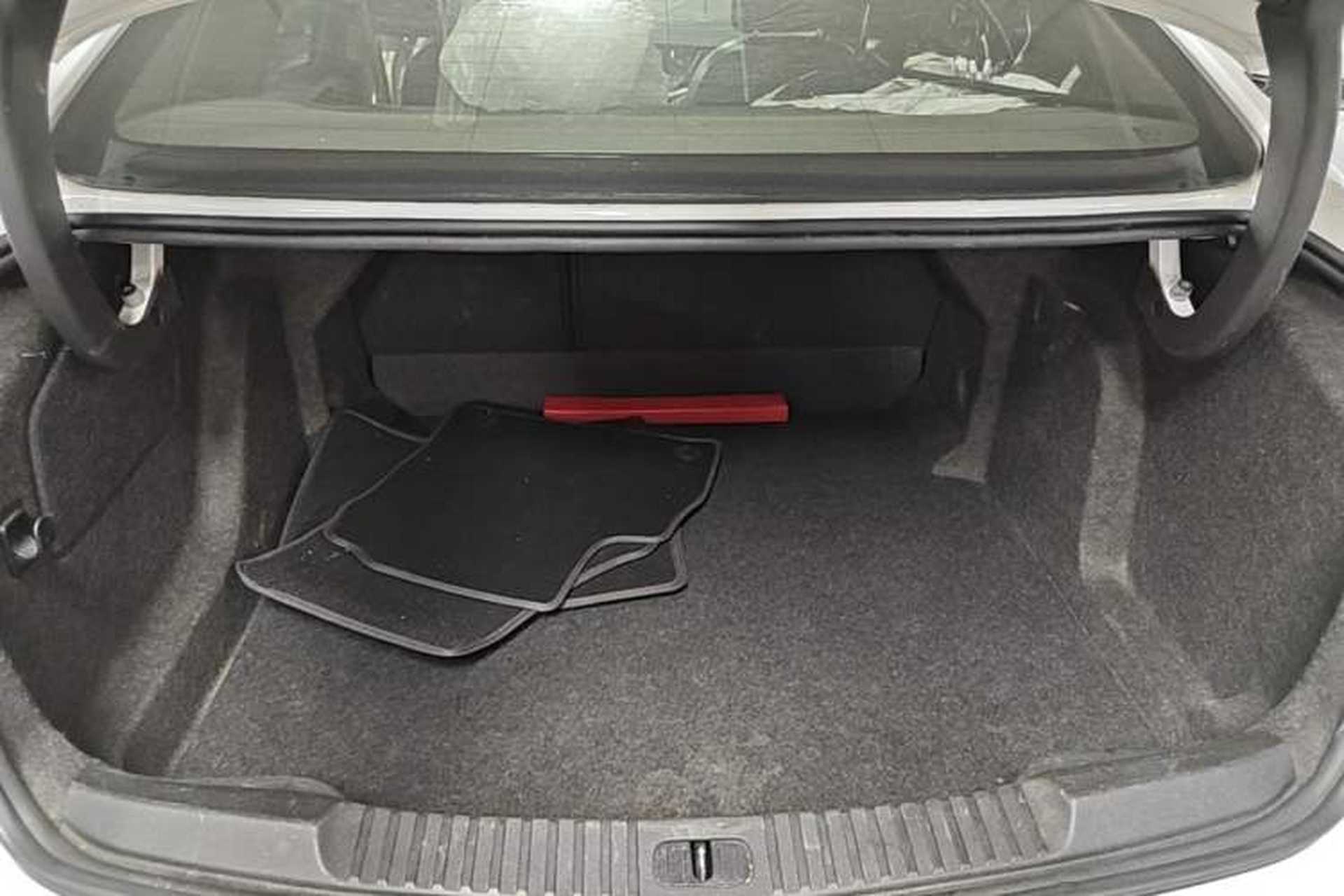 Used Buick Verano 2018 Sedan 15S Automatic Leading Model Trunk