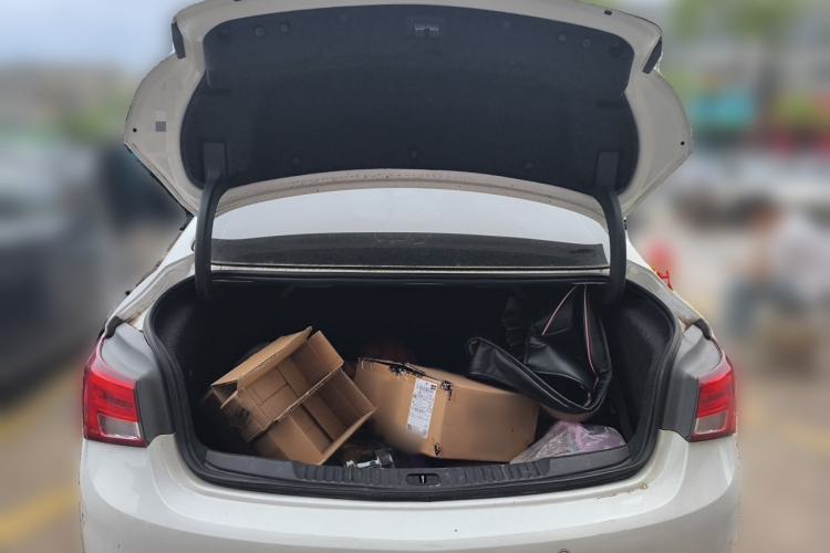 Used Buick Verano 2018 Sedan 15S Automatic Leading Model Trunk