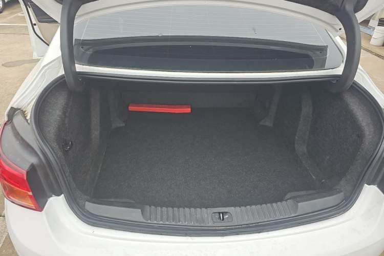 Used Buick Verano 2018 Sedan 15S Automatic Entry Model Trunk