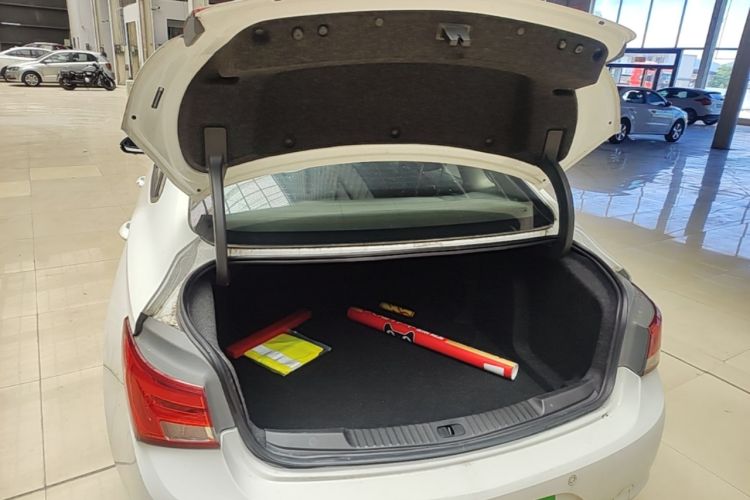 Used Buick Verano 2018 Sedan 15S Automatic Entry Model Trunk