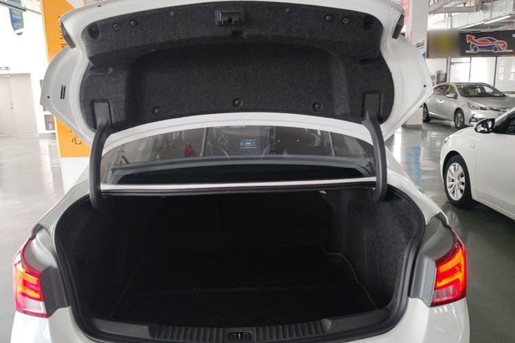 Used Buick Verano 2018 Sedan 15S Automatic Leading Model Trunk