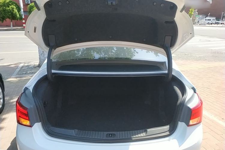 Used Buick Verano 2018 Sedan 15S Automatic Leading Model Trunk