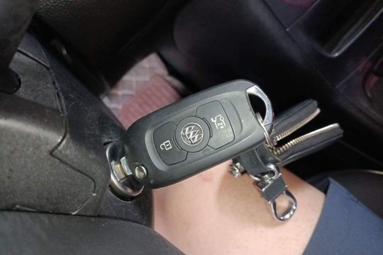 Used Buick Verano 2018 Hatchback 15S Automatic Leading Model Vehicle Key