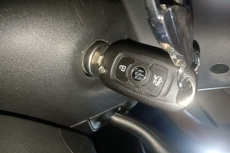 Used Buick Verano 2018 Sedan 15S Automatic Leading Model Vehicle Key