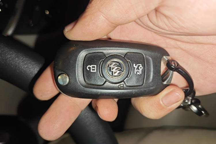 Used Buick Verano 2018 Sedan 15S Automatic Leading Model Vehicle Key
