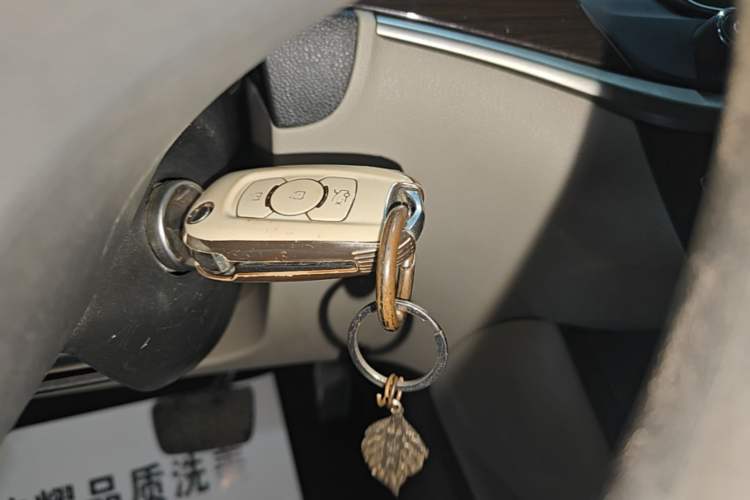 Used Buick Verano 2018 Sedan 15S Automatic Leading Model Vehicle Key