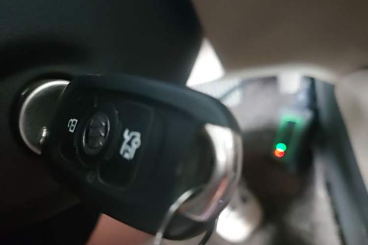Used Buick Verano 2018 Sedan 15S Automatic Leading Model Vehicle Key