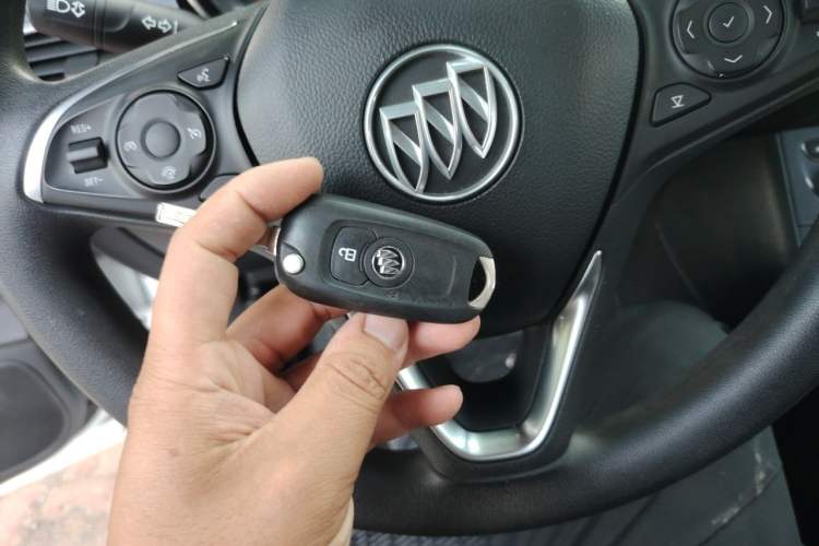 Used Buick Verano 2018 Hatchback 15S Automatic Leading Model Vehicle Key