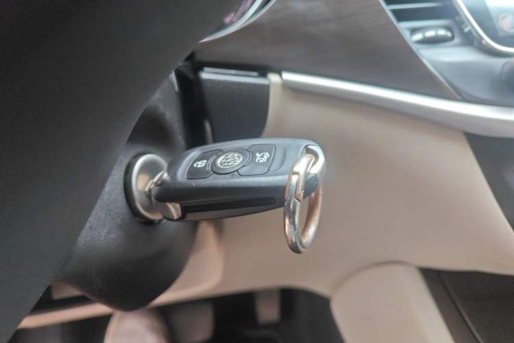 Used Buick Verano 2018 Sedan 15S Automatic Leading Model Vehicle Key