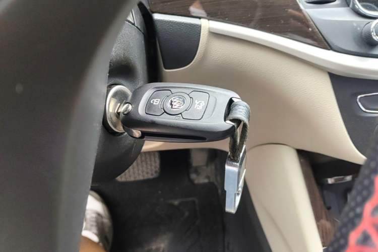Used Buick Verano 2018 Sedan 15S Automatic Leading Model Vehicle Key