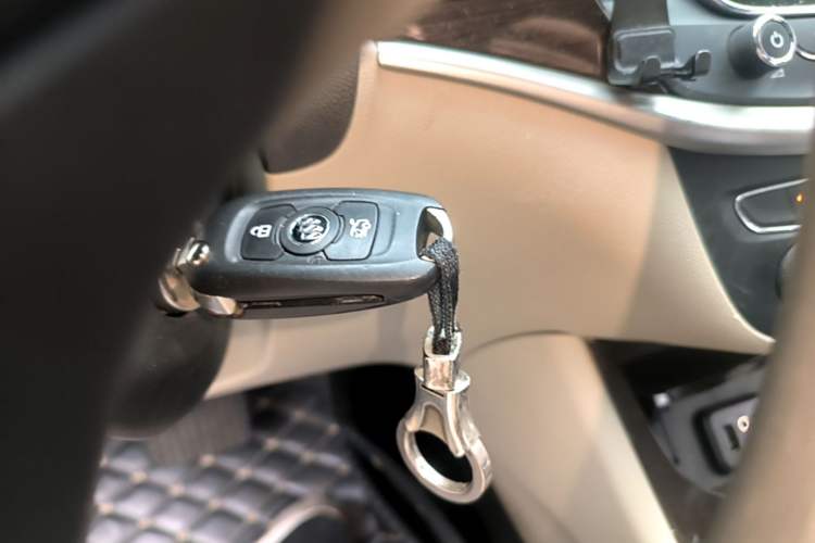 Used Buick Verano 2018 Hatchback 15S Automatic Leading Model Vehicle Key