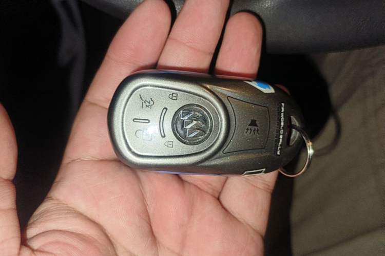 Used Buick Verano 2018 Sedan 20T Dual-Clutch Luxury Model Vehicle Key