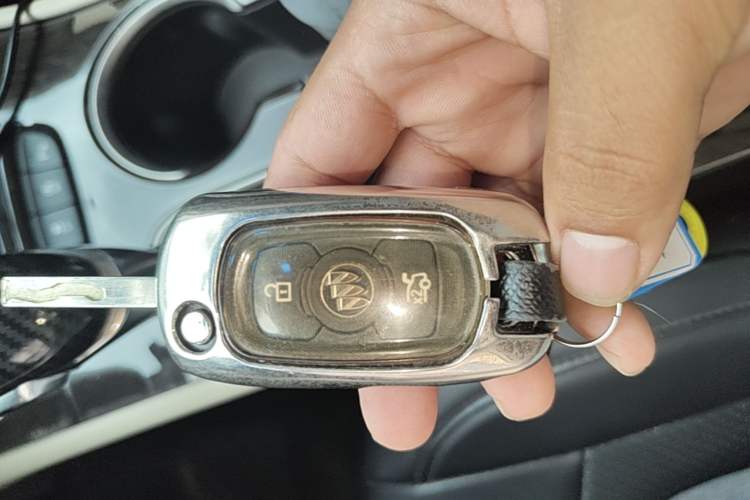Used Buick Verano 2018 Sedan 15S Automatic Leading Model Vehicle Key