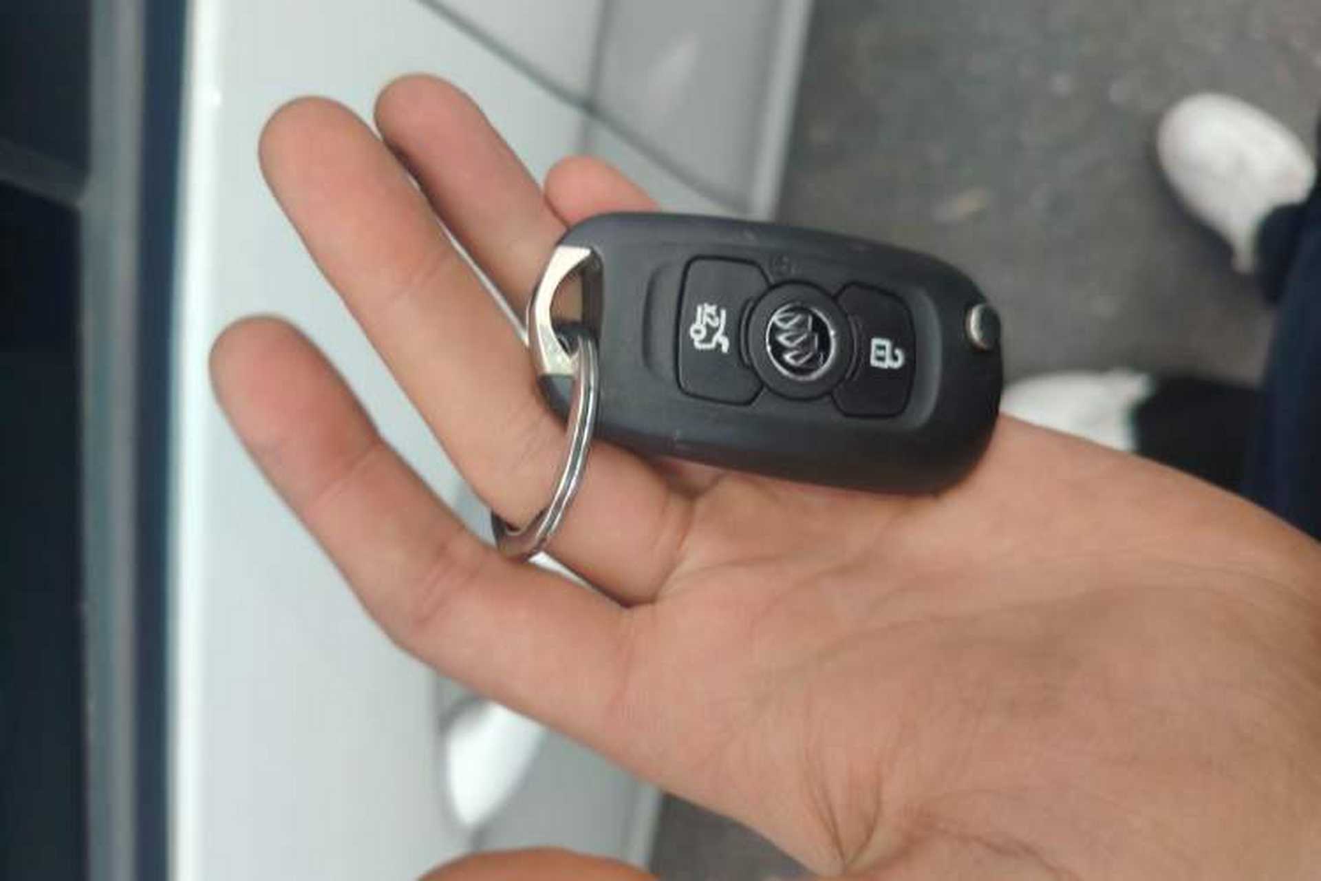 Used Buick Verano 2018 Sedan 15S Automatic Leading Model Vehicle Key
