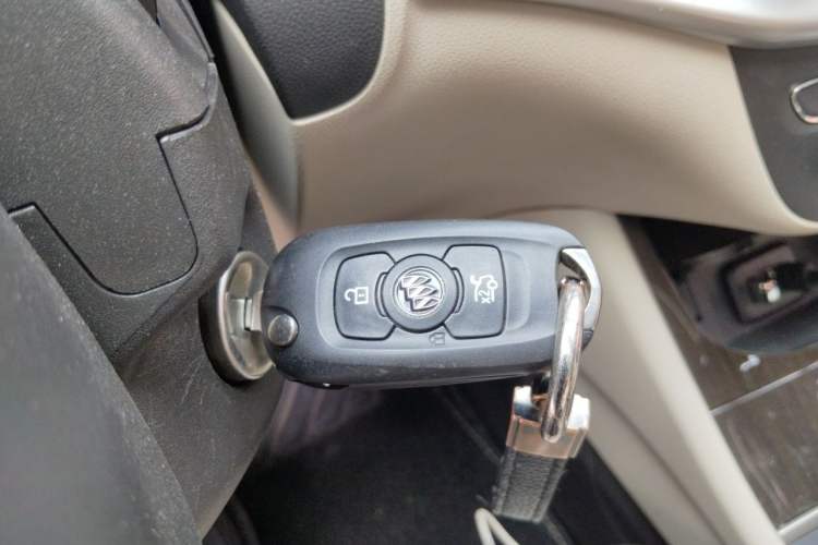 Used Buick Verano 2018 Sedan 15S Automatic Leading Model Vehicle Key