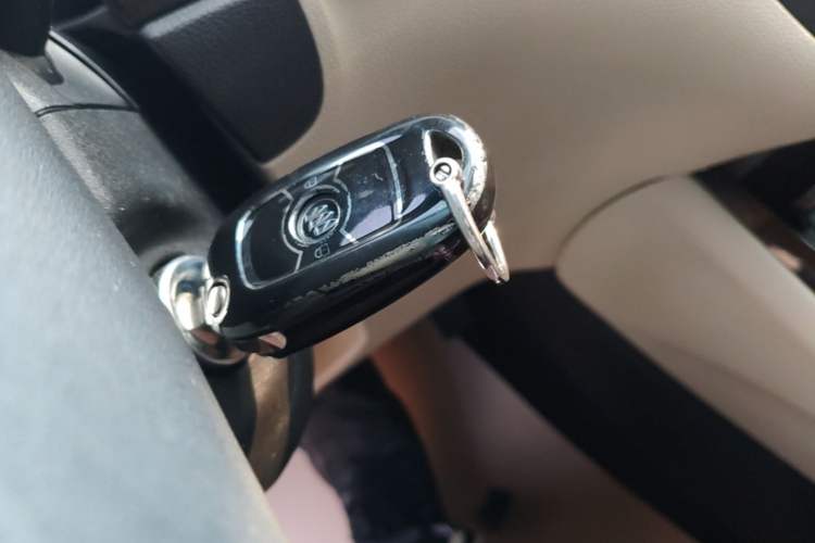 Used Buick Verano 2018 Sedan 15S Automatic Leading Model Vehicle Key