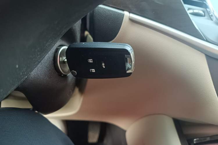 Used Buick Verano 2018 Sedan 15S Automatic Leading Model Vehicle Key