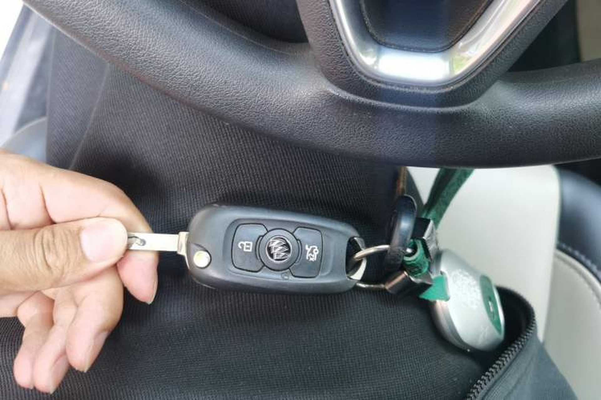 Used Buick Verano 2018 Sedan 15S Automatic Leading Model Vehicle Key