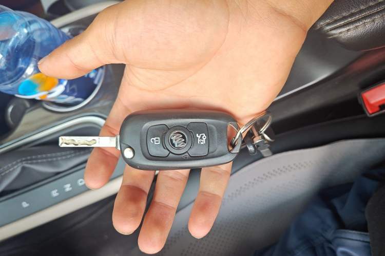 Used Buick Verano 2018 Sedan 15S Automatic Leading Model Vehicle Key