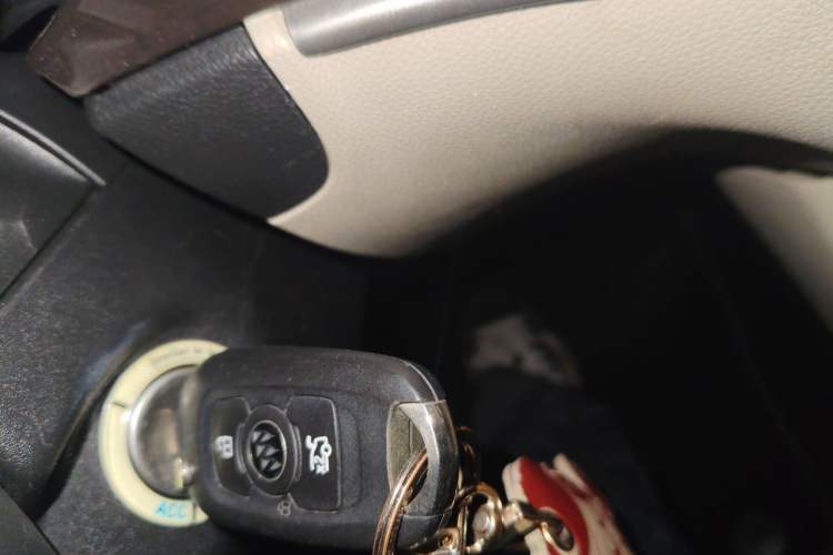 Used Buick Verano 2018 Sedan 15S Automatic Leading Model Vehicle Key