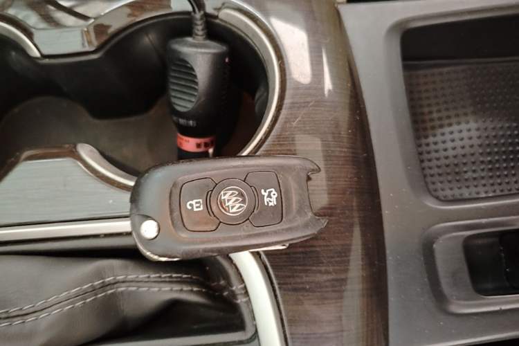 Used Buick Verano 2018 Sedan 15S Automatic Leading Model Vehicle Key