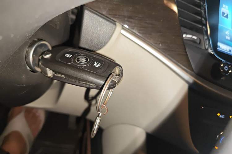Used Buick Verano 2018 Sedan 15S Automatic Leading Model Vehicle Key