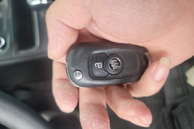 Used Buick Verano 2018 Hatchback 15S Automatic Ambition Model Vehicle Key