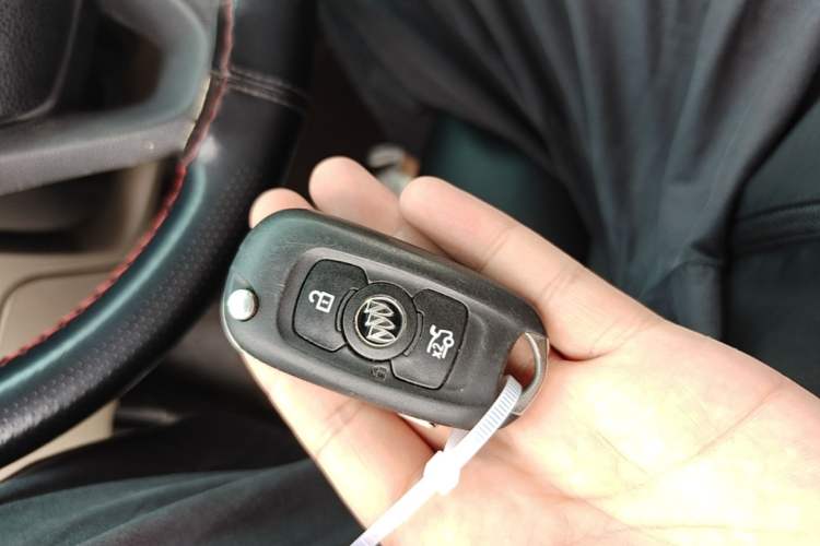 Used Buick Verano 2018 Sedan 15S Automatic Entry Model Vehicle Key